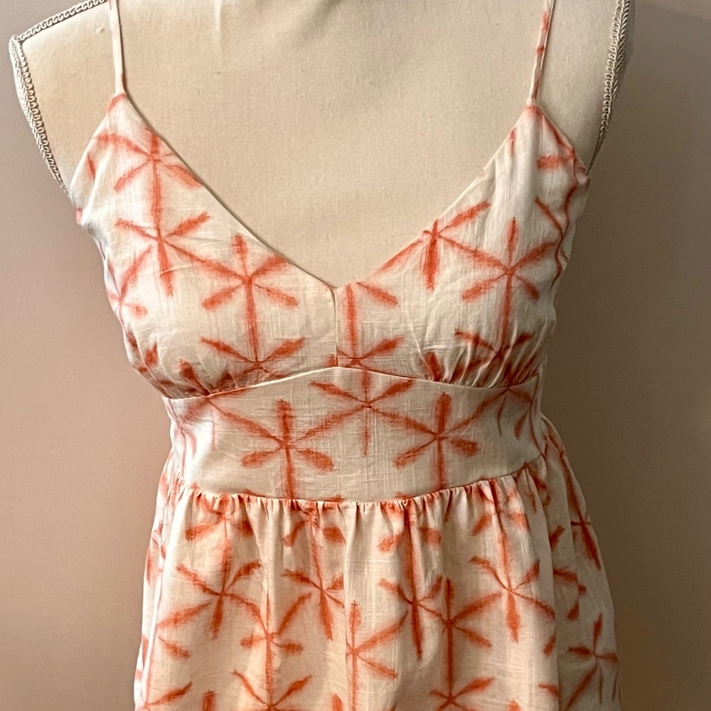 LOFT WOMENS TOP, PEACH ( coral) & CRÈME, size medium
